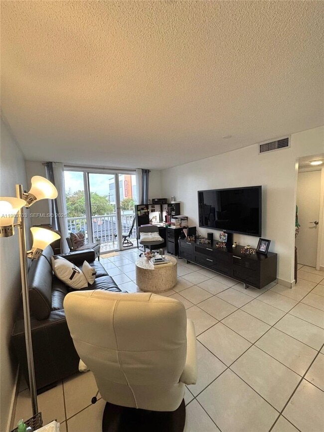 3551 SW 9th Terrace in Miami, FL - Building Photo - Building Photo