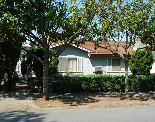 526 Tyndall St in Los Altos, CA - Building Photo - Building Photo