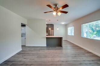 544 Evergreen St in Inglewood, CA - Building Photo - Building Photo