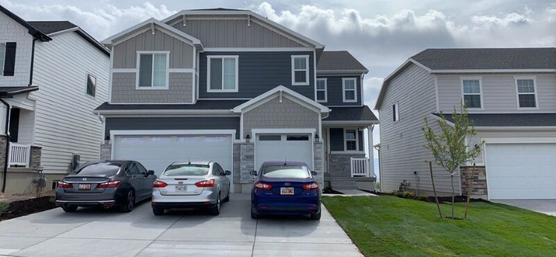 2132 N Wild Hyacinth Dr. in Saratoga Springs, UT - Building Photo