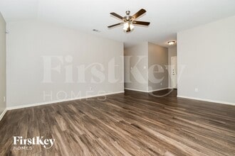 1821 Ridgecrest Dr in Terrell, TX - Foto de edificio - Building Photo