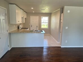 727 E 33rd St N in Tulsa, OK - Building Photo - Building Photo