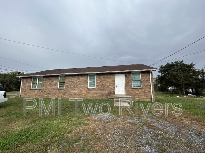 1904 Westchester Dr in Nashville, TN - Building Photo