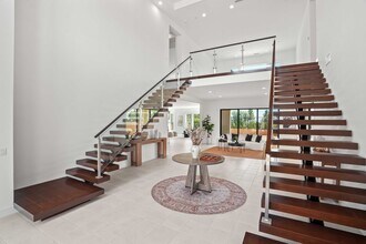 20580 Edgewood Ct in Chatsworth, CA - Building Photo - Building Photo