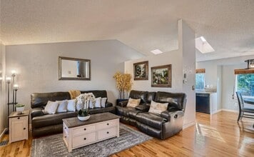 19756 E Bellewood Dr in Centennial, CO - Building Photo - Building Photo