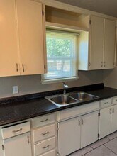 315 W Marshall Dr in Midwest City, OK - Building Photo - Building Photo