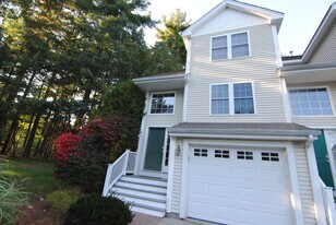 81 Barrington Ave in Nashua, NH - Building Photo