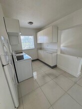 2210 NW N River Dr in Miami, FL - Foto de edificio - Building Photo