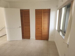 1618 NW 38th St in Miami, FL - Building Photo - Building Photo