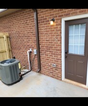 815 Howard St in Clarksville, TN - Foto de edificio - Building Photo
