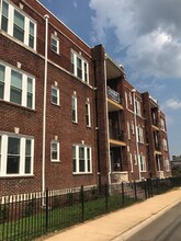 606 N Roan St, Unit 9B in Johnson City, TN - Building Photo - Building Photo