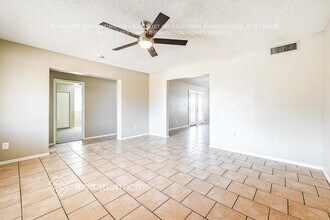 11628 N 49th Dr in Glendale, AZ - Building Photo - Building Photo