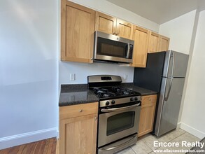 15 Langdon St, Unit #6 in Cambridge, MA - Foto de edificio - Building Photo