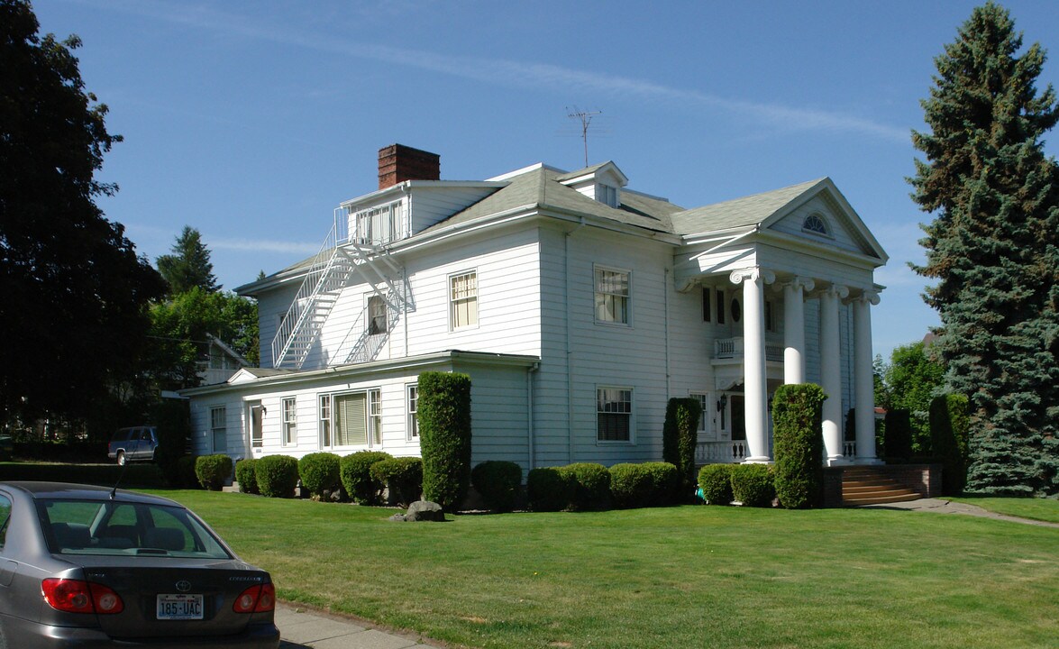 1307 W 8th Ave in Spokane, WA - Foto de edificio