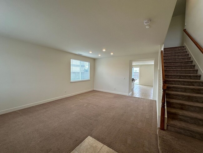 6907 Wild River Way in Sparks, NV - Building Photo - Building Photo