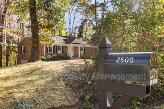 2500 Kimbrough Cir in Charlottesville, VA - Building Photo - Building Photo