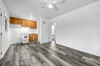 3624 E Colorado Blvd in Pasadena, CA - Building Photo - Building Photo