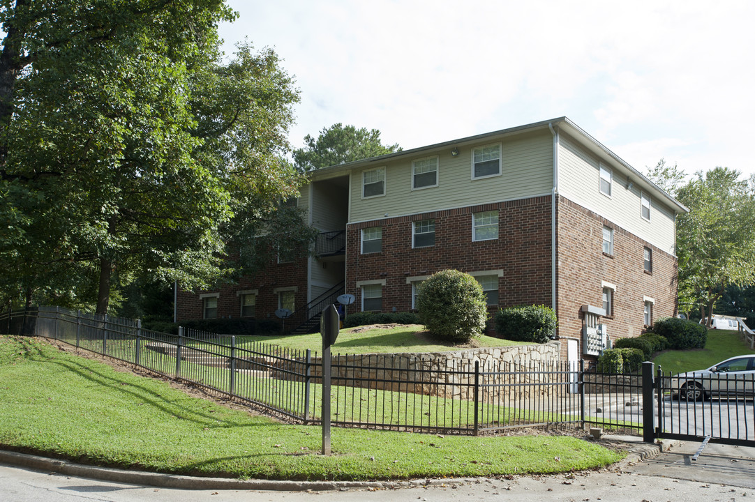 Delmonte Townhomes in Atlanta, GA - Building Photo