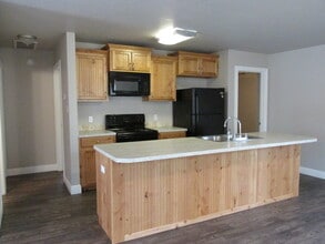 708 N 15th St in Van Buren, AR - Building Photo - Building Photo