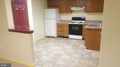 9607 Laurel Oak Dr in Fredericksburg, VA - Building Photo - Building Photo