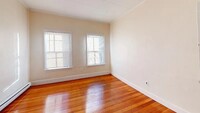 195 Mount Auburn St, Unit 2 in Cambridge, MA - Building Photo - Building Photo