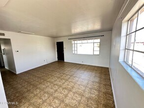 5036 Louis Dr in El Paso, TX - Building Photo - Building Photo