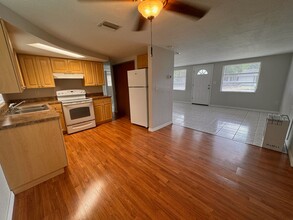 10731 Premier Ave in Port Richey, FL - Building Photo - Building Photo