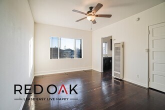 1327 Magnolia Ave, Unit 207 in Los Angeles, CA - Building Photo - Building Photo