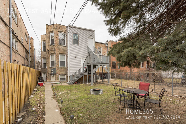 1319 W Garfield Blvd in Chicago, IL - Building Photo - Building Photo