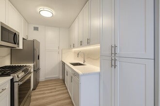 1735 York Ave in New York, NY - Building Photo - Building Photo