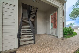 1330 Old Spanish Trl in Houston, TX - Building Photo - Building Photo