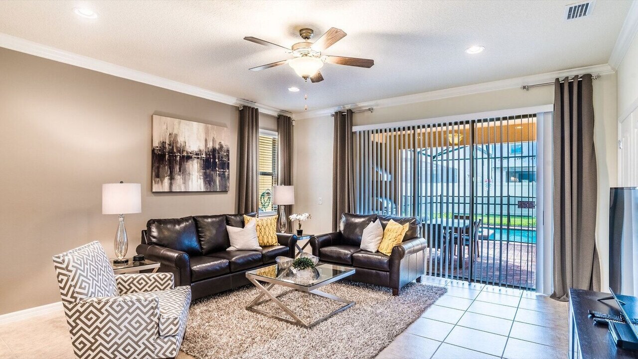 2112 Rome Dr-Unit -ID1246695P in Kissimmee, FL - Building Photo