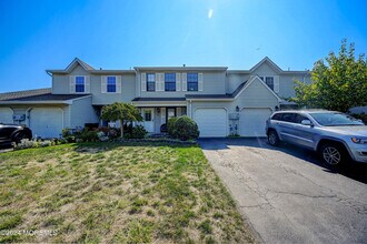 44 Mariners Cove in Freehold, NJ - Building Photo - Building Photo