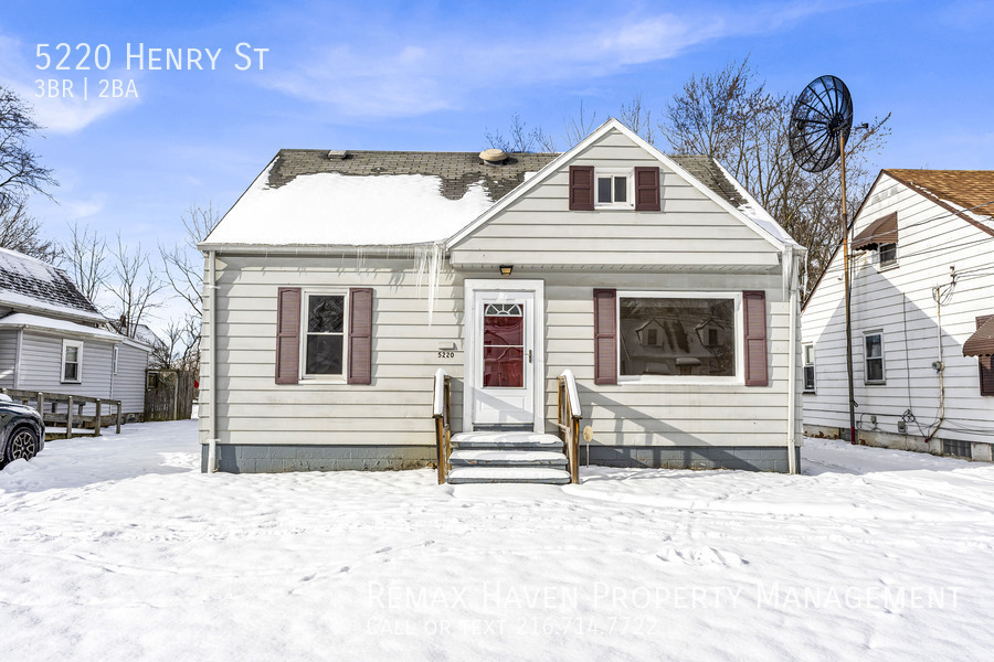 5220 Henry St in Maple Heights, OH - Building Photo