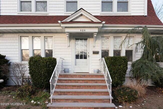 404 Monmouth Ave in Bradley Beach, NJ - Building Photo - Building Photo