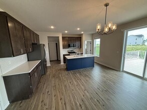 670 Lambert Dr in Slinger, WI - Building Photo - Building Photo