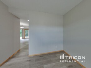 516 Lincoln Dr NE in Saint Michael, MN - Building Photo - Building Photo