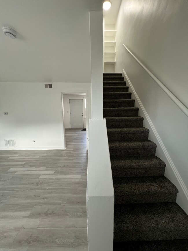 19 Channing Pl, Unit 19 Channing place