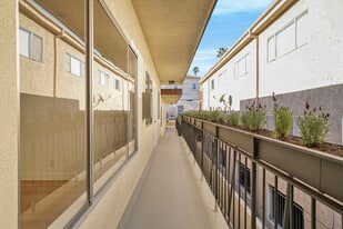 1534 Euclid St in Santa Monica, CA - Building Photo