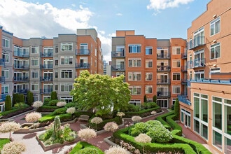 2415 2nd Ave in Seattle, WA - Building Photo - Building Photo