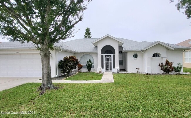 property at 1573 Laramie Cir