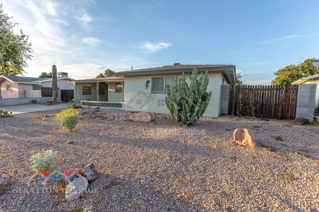 5706 E Des Moines St in Mesa, AZ - Building Photo - Building Photo