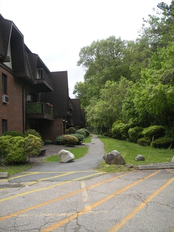 property at 47 West St