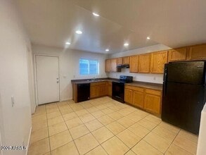 2538 W Ocotillo Rd in Phoenix, AZ - Building Photo - Building Photo