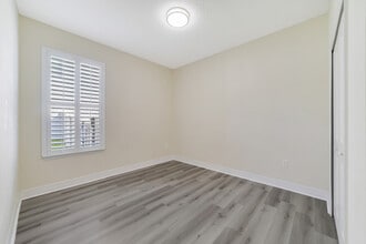 11701 Verrazano Dr in Orlando, FL - Building Photo - Building Photo