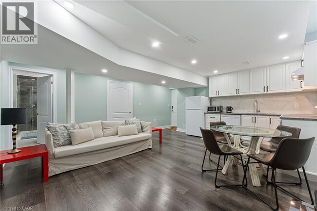 183 Rockledge Dr in Hamilton, ON - Building Photo - Building Photo