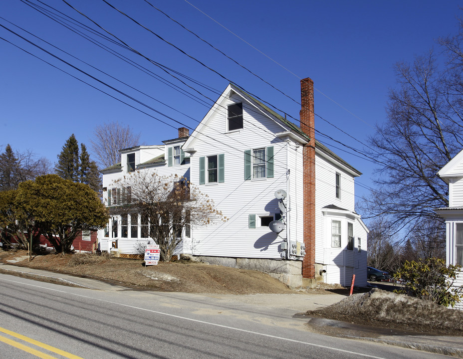 57 Pleasant St in Conway, NH - Building Photo