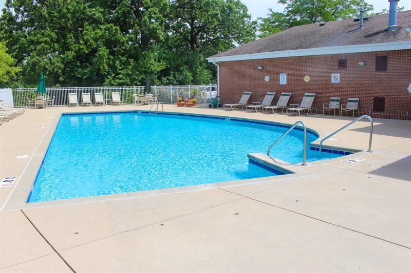9049 Westlake Dr, Unit Overlook Lakes Greendale in Greendale, WI - Building Photo