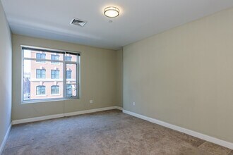 11 W Broadway in Boston, MA - Building Photo - Building Photo