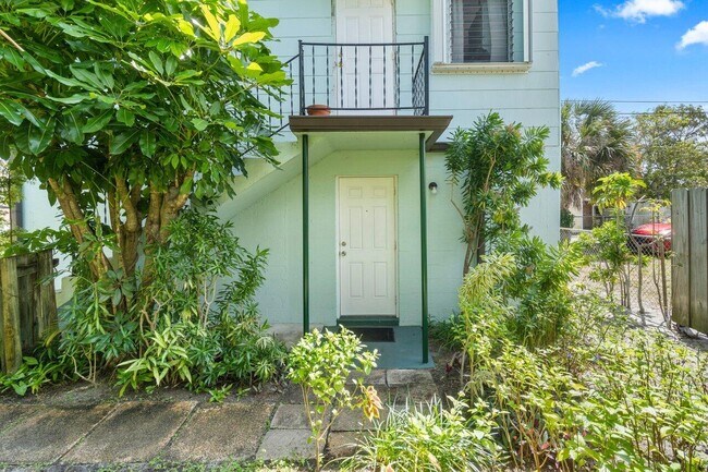 712 Hansen St in West Palm Beach, FL - Building Photo - Building Photo